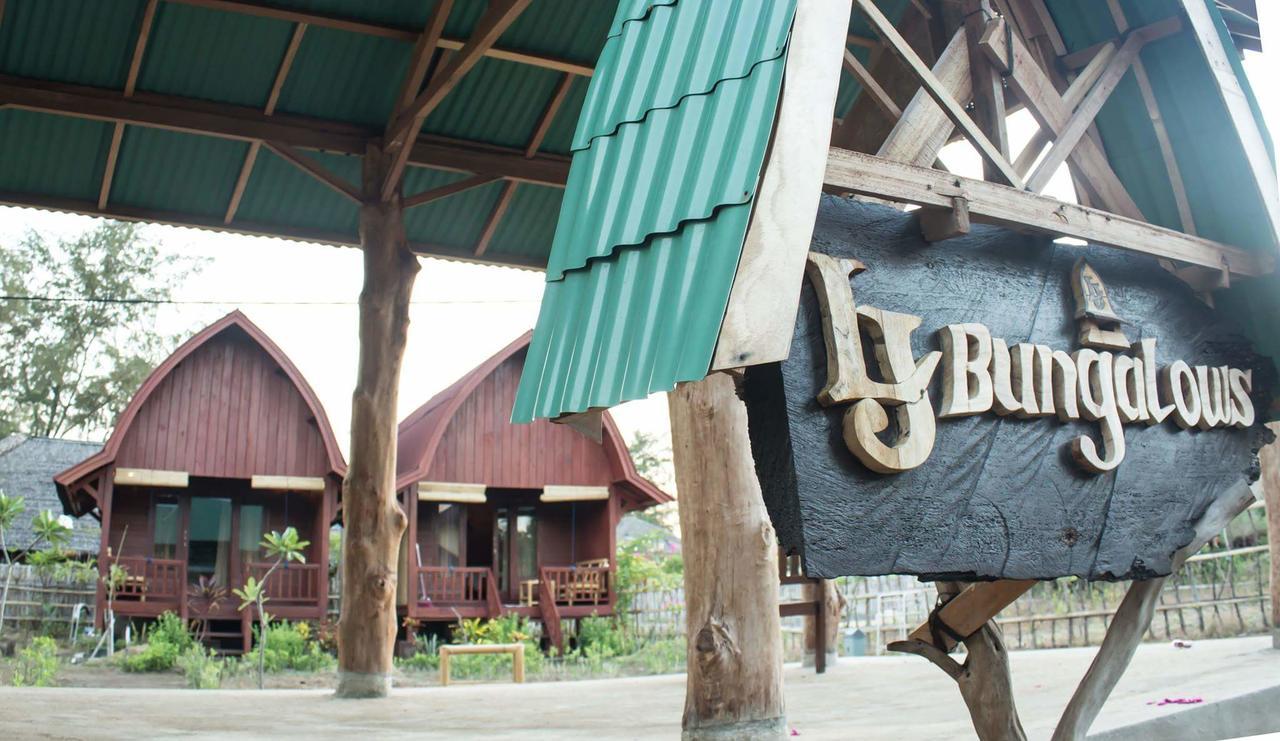 Lia Jaya Bungalows Gili Meno Exterior photo